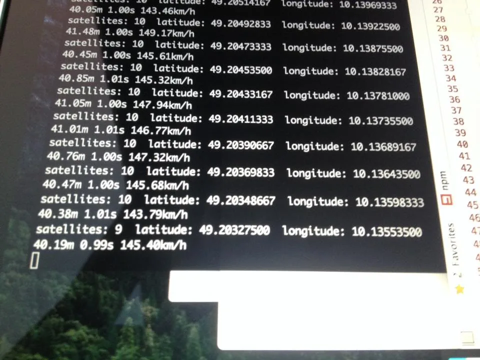 Nodejs gps tracking terminal